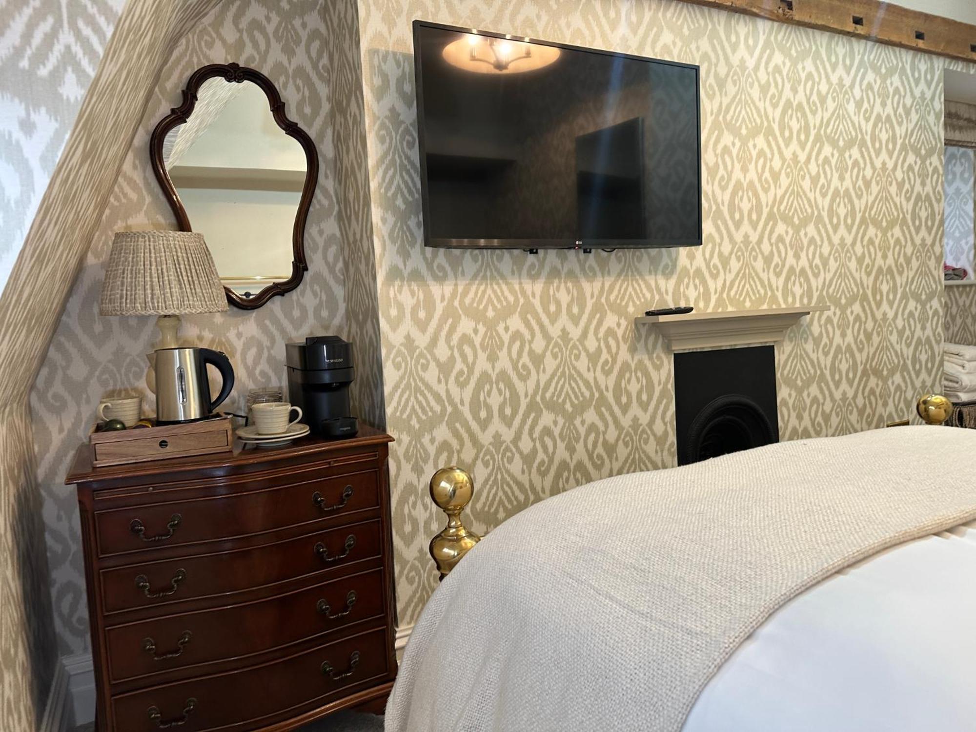 Old Town House By Ezestays, In The Heart Of The Old Town Hotel Margate