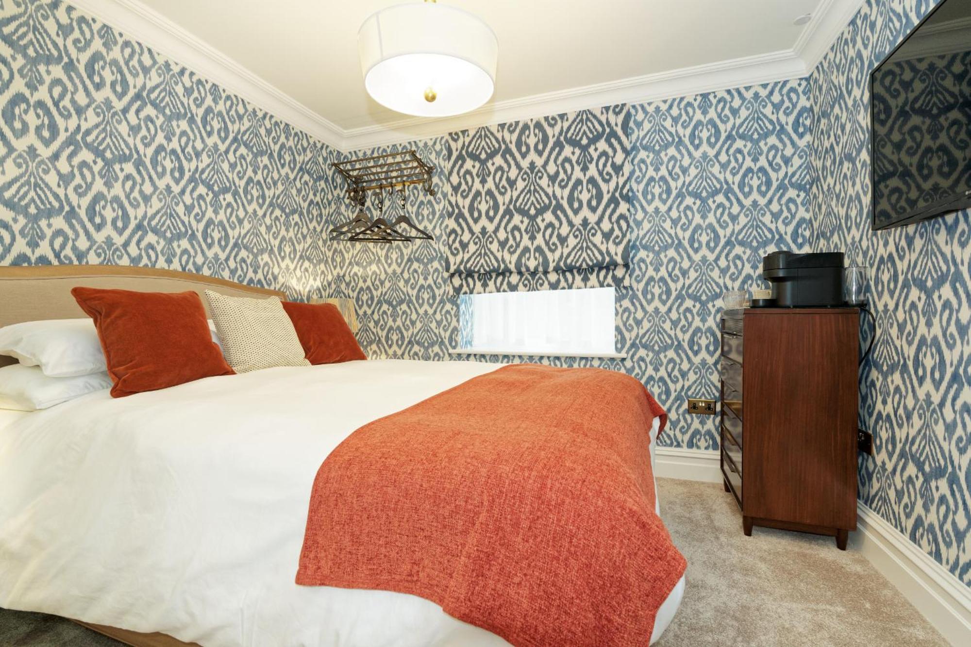 Hotel Old Town House By Ezestays, In The Heart Of The Old Town
